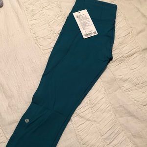 lululemon fast & frees